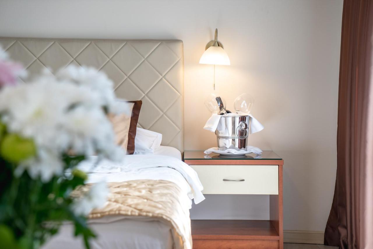 Hotel Novi Sad Luaran gambar