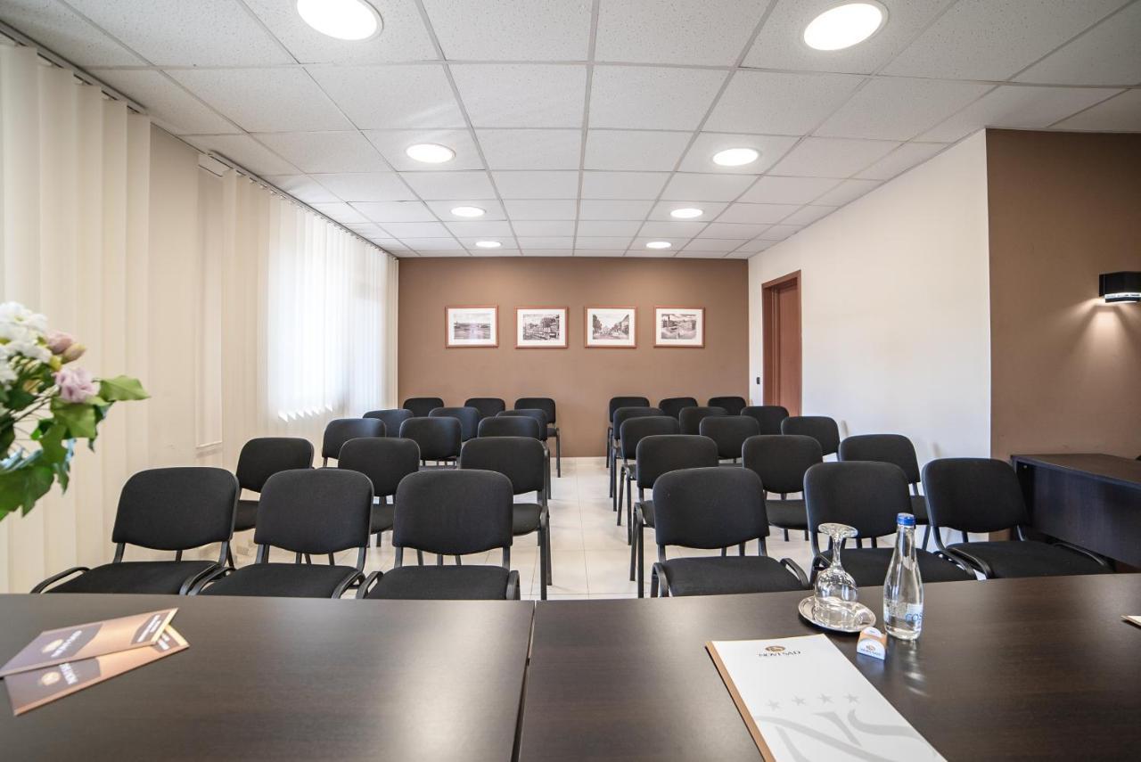 Hotel Novi Sad Luaran gambar